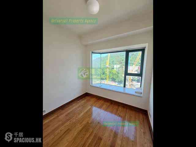 Kennedy Town - University Heights 10