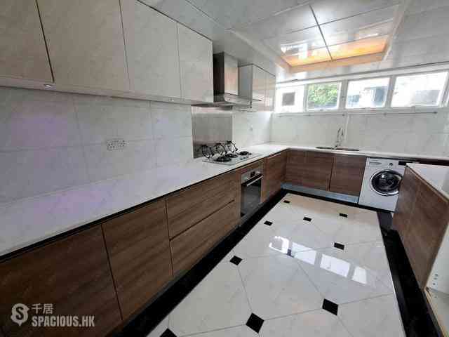 Pok Fu Lam - Villa Cecil 02