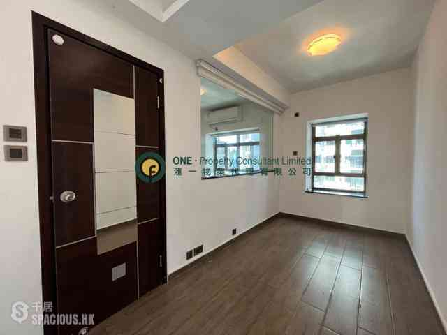 Mid Levels Central - Maxluck Court 05