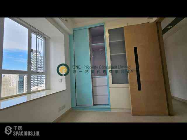 Sai Ying Pun - Kwong Fung Terrace 04