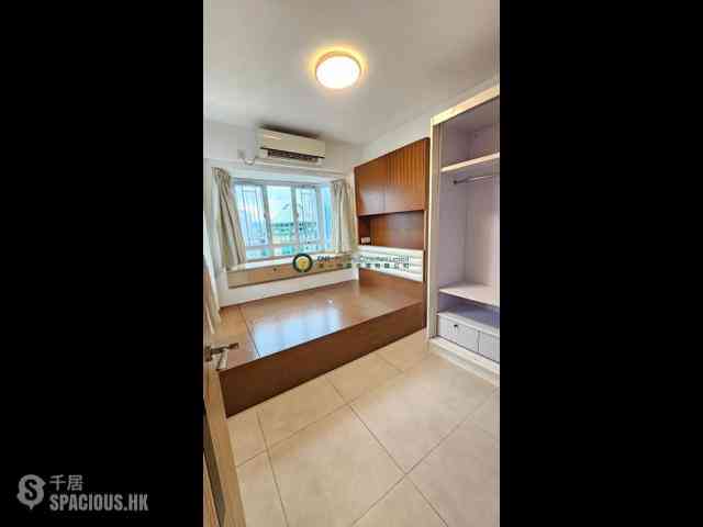 Sai Ying Pun - Kwong Fung Terrace 06