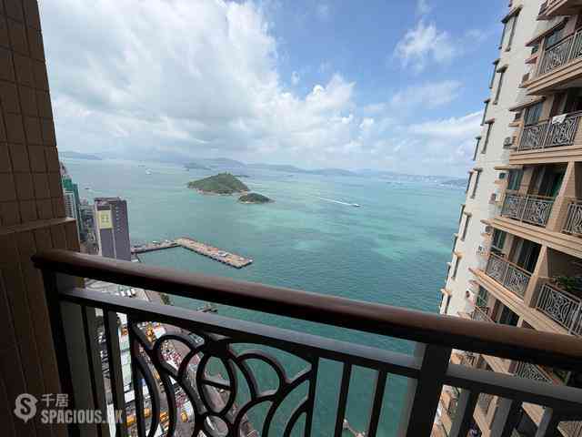 Kennedy Town - The Merton Tower 2 03