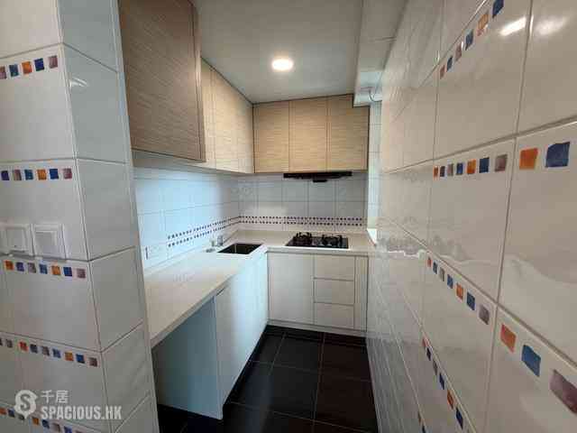 Kennedy Town - The Merton Tower 2 13
