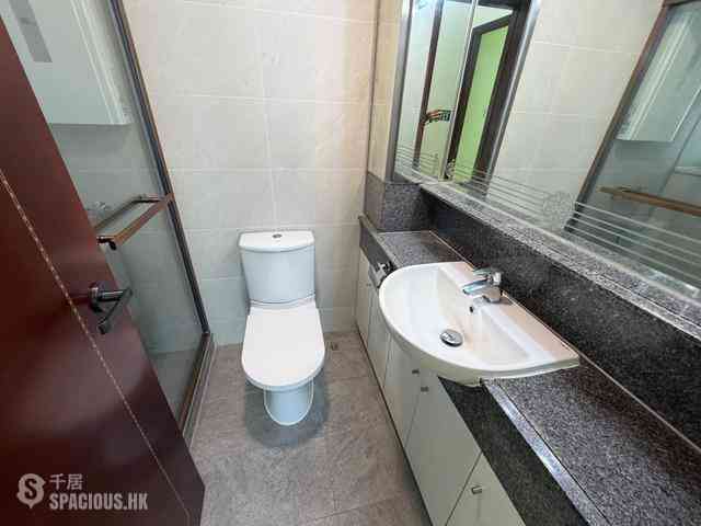 Kennedy Town - The Merton Tower 2 15