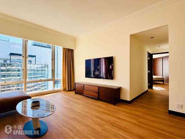Wan Chai - Convention Plaza Apartments 02