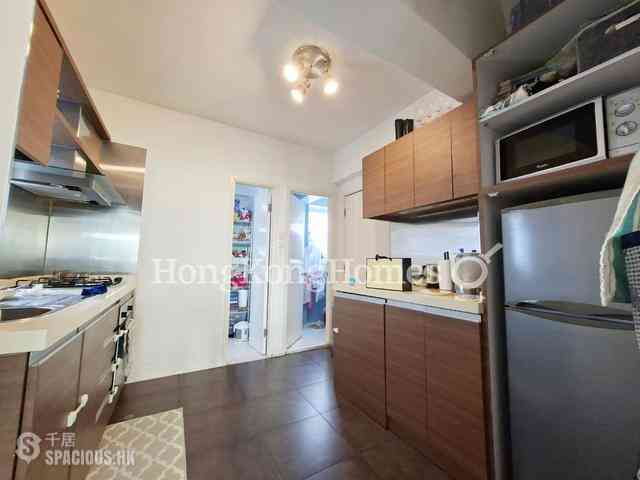 Mid Levels West - 31-37, Lyttelton Road 05