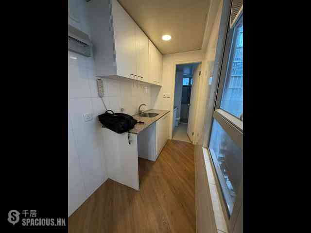 Wan Chai - Fasteem Mansion 07