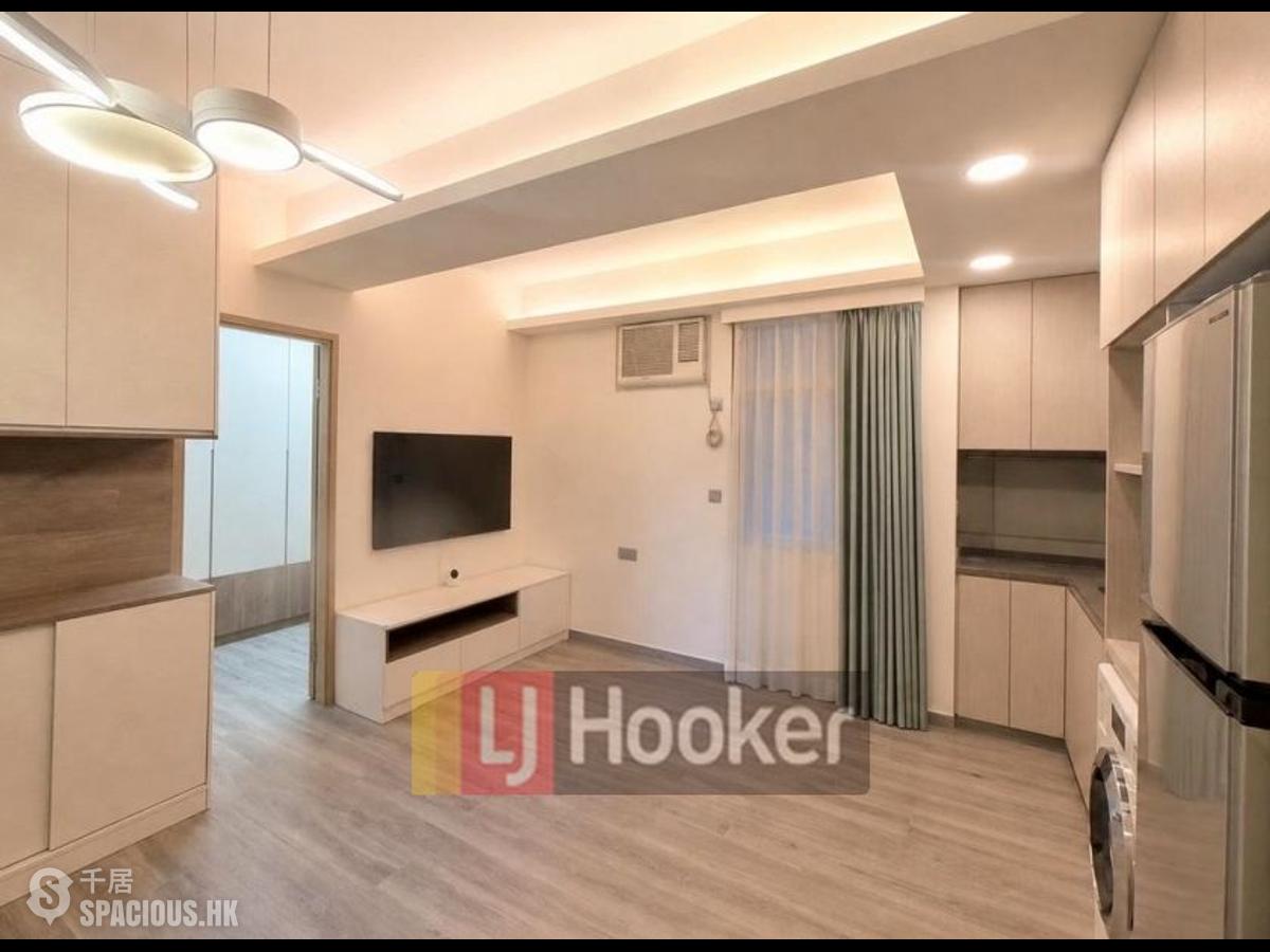 Mid Levels Central - Woodland Court 01