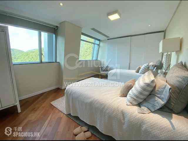 Repulse Bay - The Lily 11
