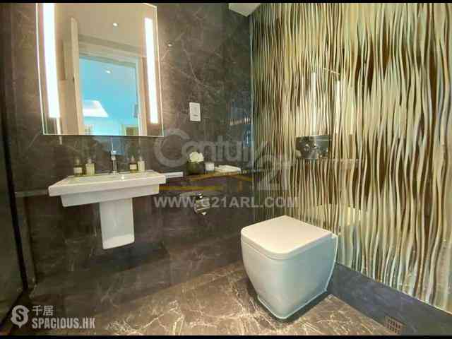 Repulse Bay - The Lily 12