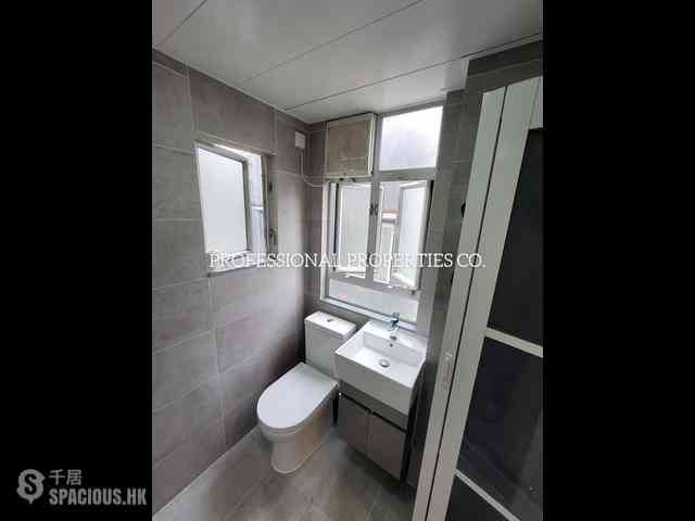 Central - 77-81, Hollywood Road 09