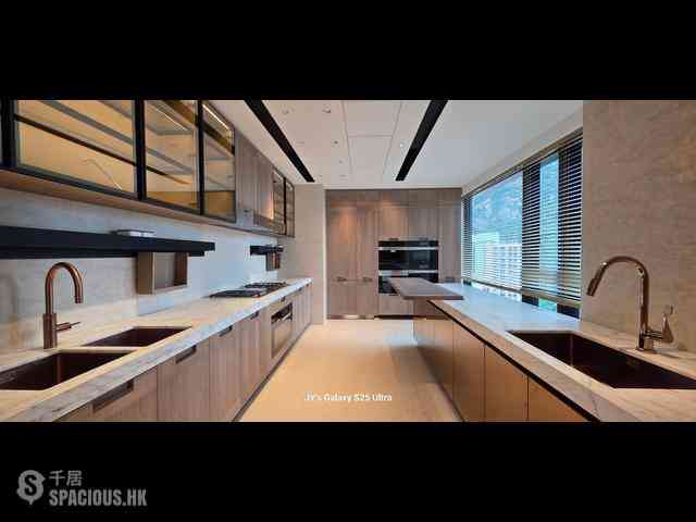 Mid Levels West - The Legacy Phase 2 05