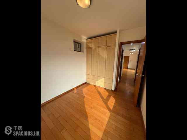 Tung Chung - Seaview Crescent Block 2 06