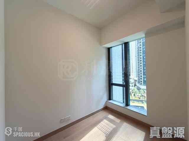 Lohas Park - Lohas Park Phase 12A Seasons Place 07