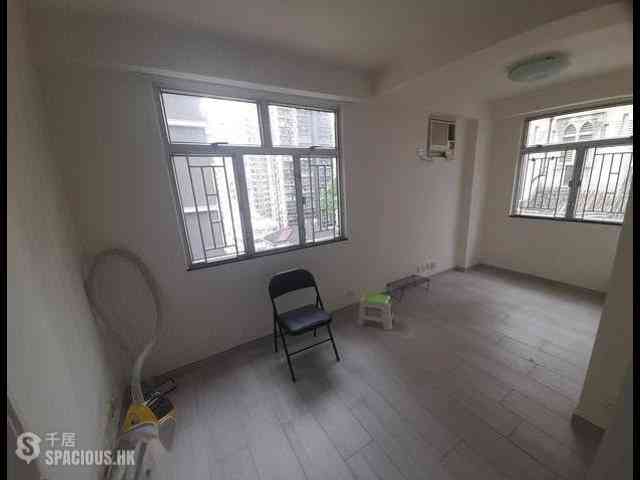 Sai Ying Pun - Wing Cheung Building 01