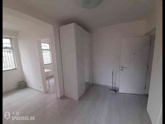 Sai Ying Pun - Wing Cheung Building 03