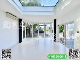 Clear Water Bay - Pik Uk 17