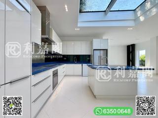 Clear Water Bay - Pik Uk 24