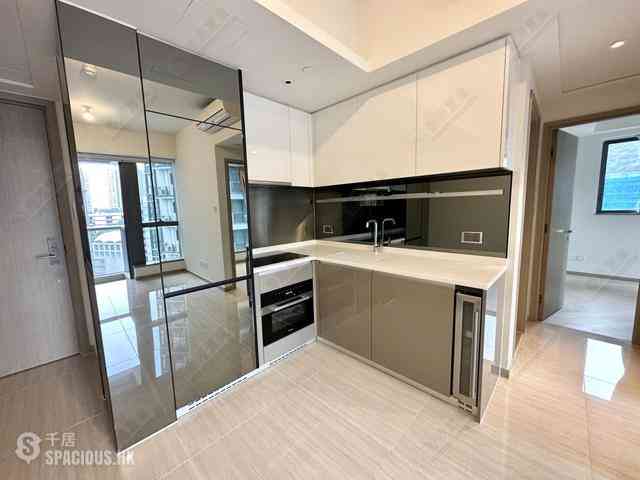 Wong Chuk Hang - The Southside Phase 1 Southland Tower 2B 01