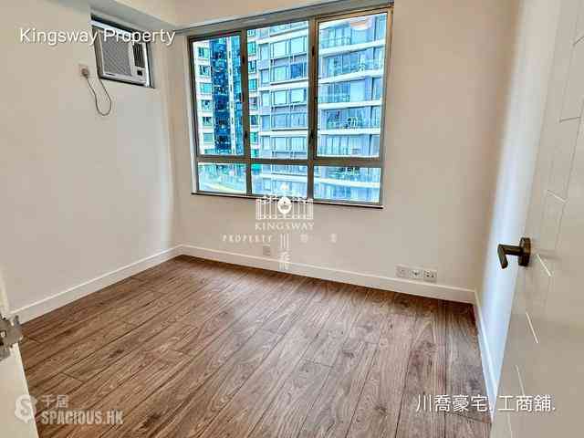 Mid Levels Central - Ying Fai Court 04