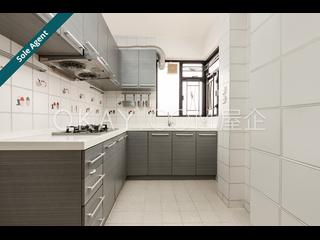 Mid Levels Central - Elegant Terrace Block 2 12