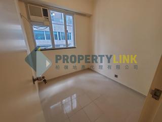 Mid Levels West - Bonanza Court 06