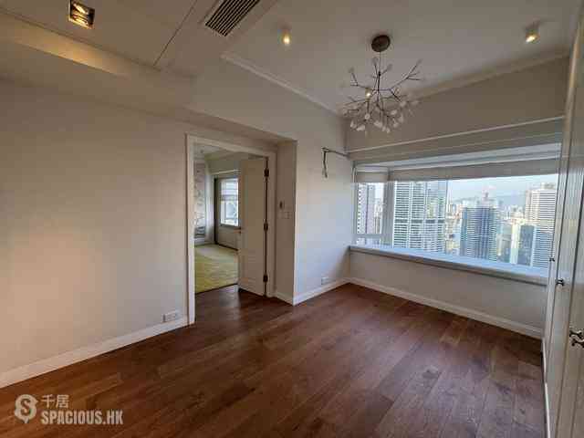 Mid Levels East - Bowen Place 09