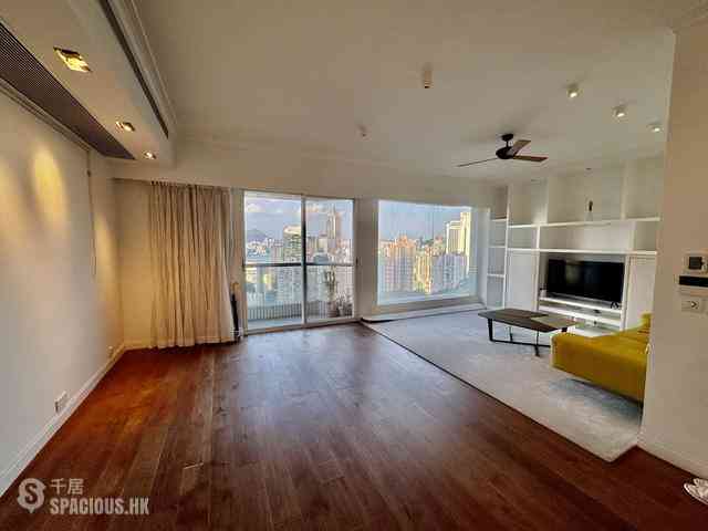 Mid Levels East - Bowen Place 04