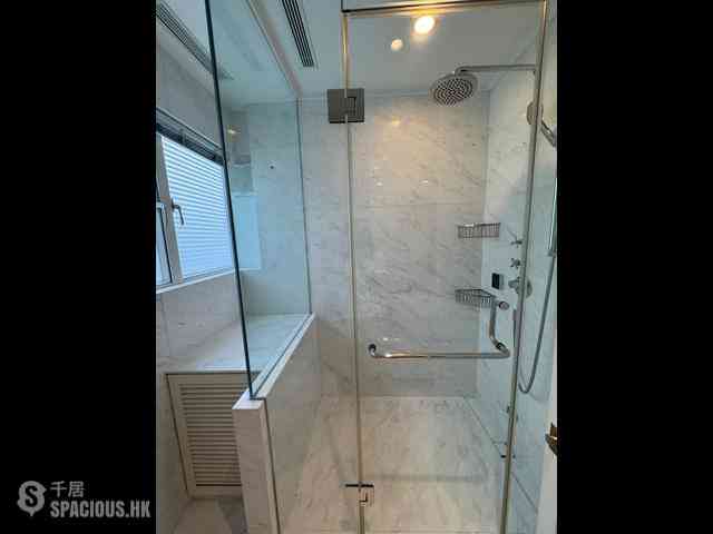 Mid Levels East - Bowen Place 12
