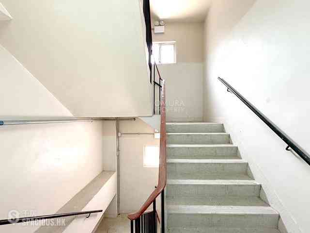Sheung Wan - 40, Queen's Road West 15