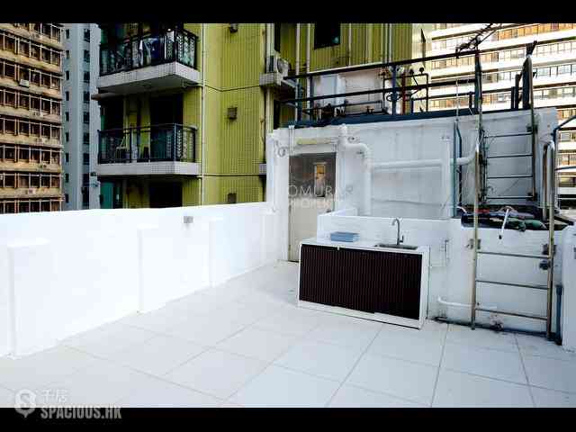 Sheung Wan - 40, Queen's Road West 20