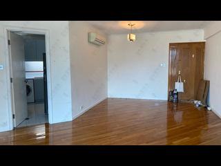 Mid Levels Central - Robinson Place Block 2 09