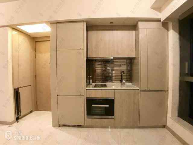 Sai Ying Pun - King's Hill 07