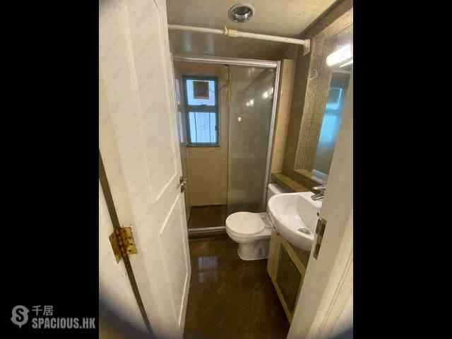 Sheung Wan - Queen's Terrace Block 2 03