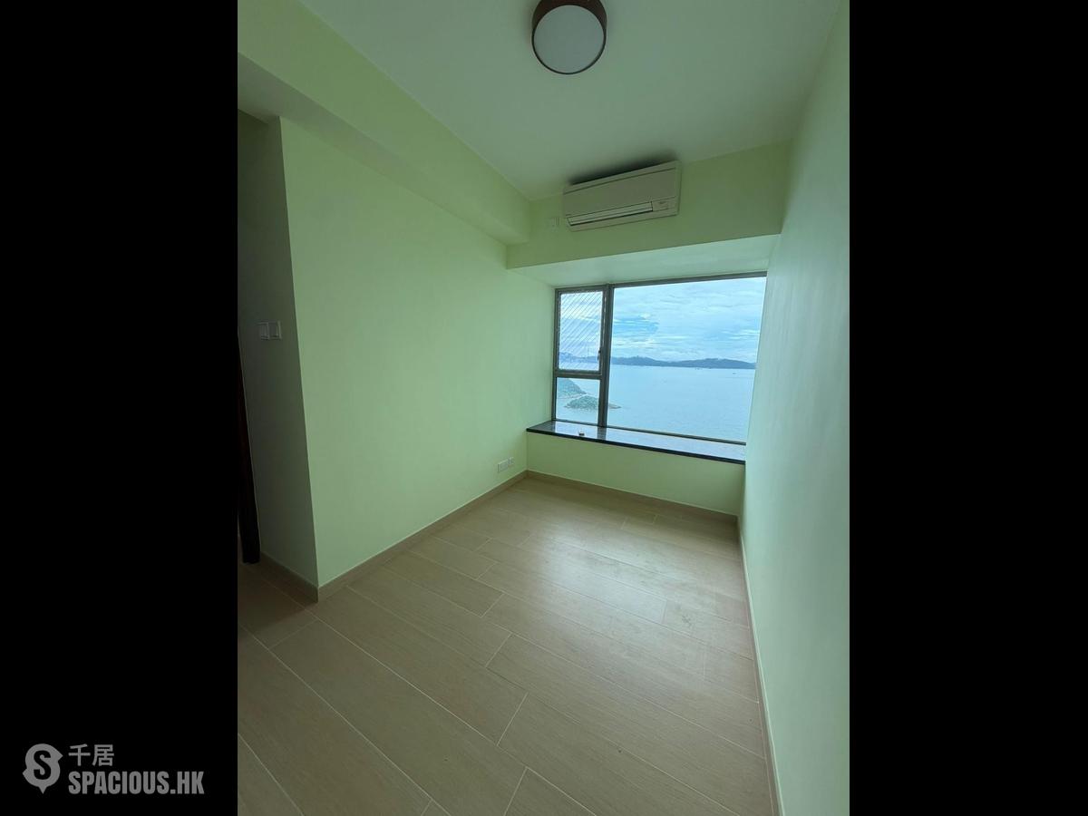 Kennedy Town - The Merton Tower 2 01