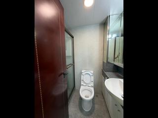 Kennedy Town - The Merton Tower 2 03