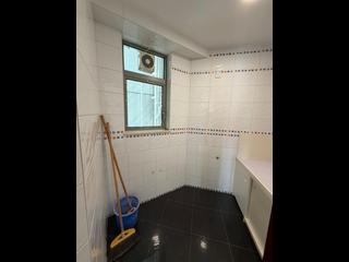 Kennedy Town - The Merton Tower 2 06