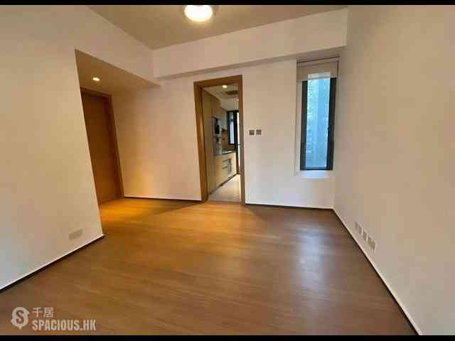 Mid Levels Central - Arezzo 03