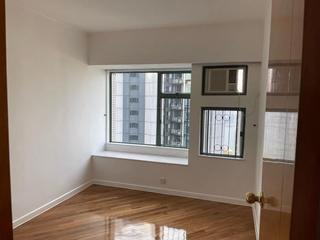 Mid Levels Central - Robinson Place Block 2 09