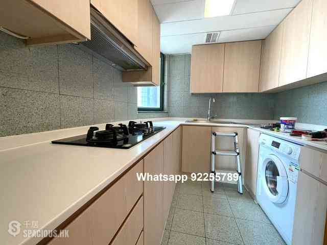 Kennedy Town - University Heights 08