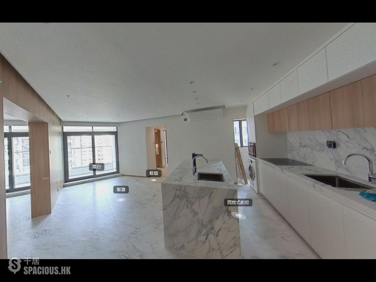 Soho - Albron Court 01