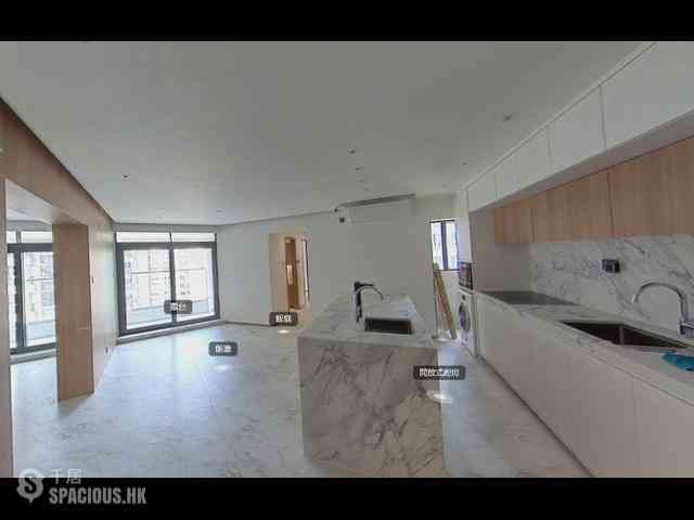 Soho - Albron Court 01