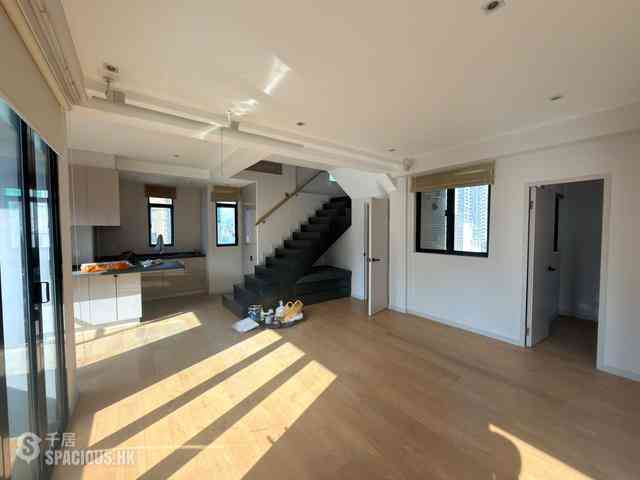Sai Ying Pun - Elite Court 04