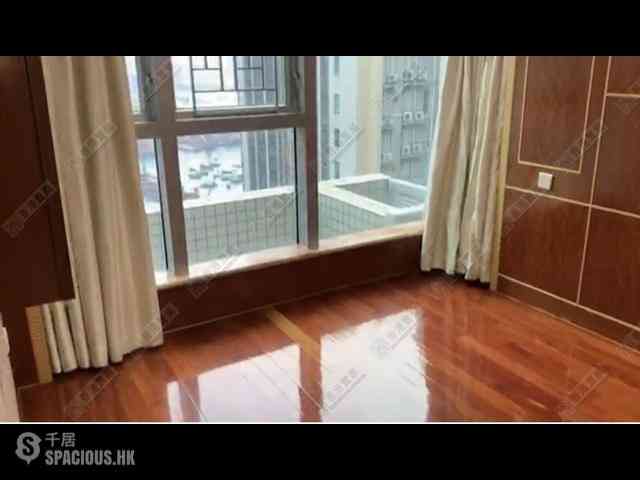 West Kowloon - The Waterfront Phase 2 Block 5 02