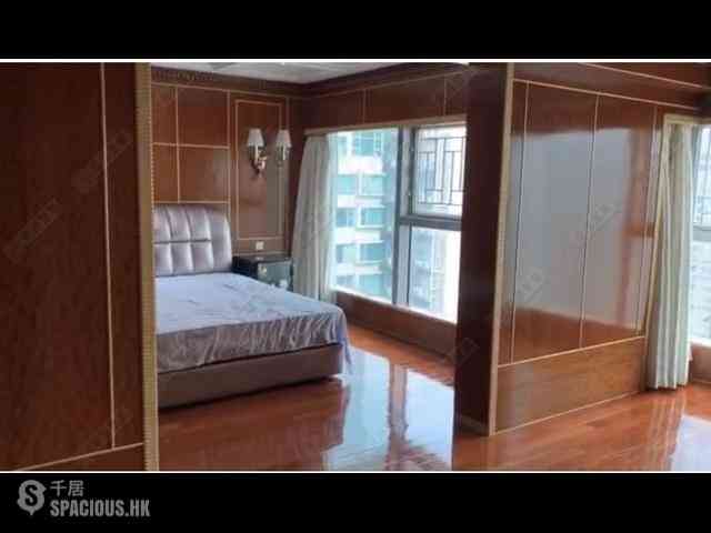 West Kowloon - The Waterfront Phase 2 Block 5 11