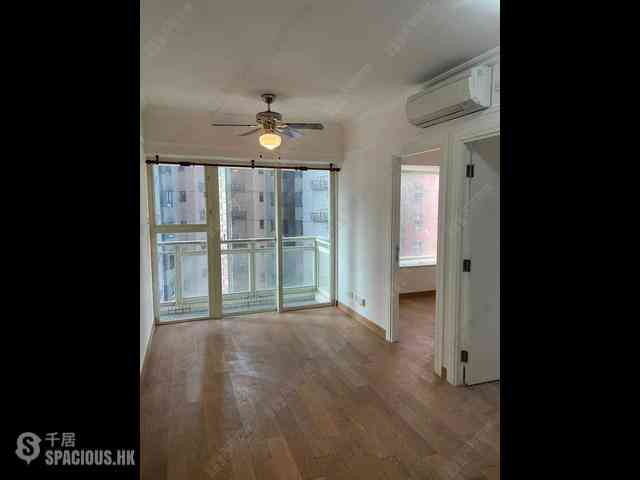 Soho - Centrestage 09