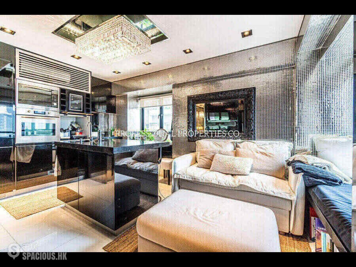 Poho - Rich View Terrace 01