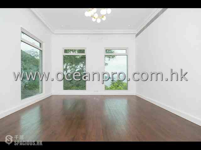 Repulse Bay - 110, Repulse Bay Road 09