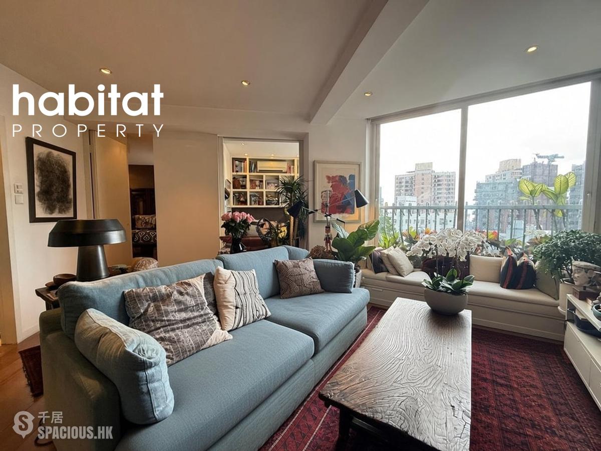 Mid Levels West - Skyview Cliff 01