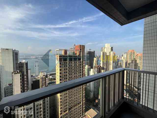 Sai Ying Pun - Island Crest 03